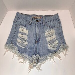 GJG Light Wash‎ Distressed Festival Jean Shorts with Frayed Hem Size Medium